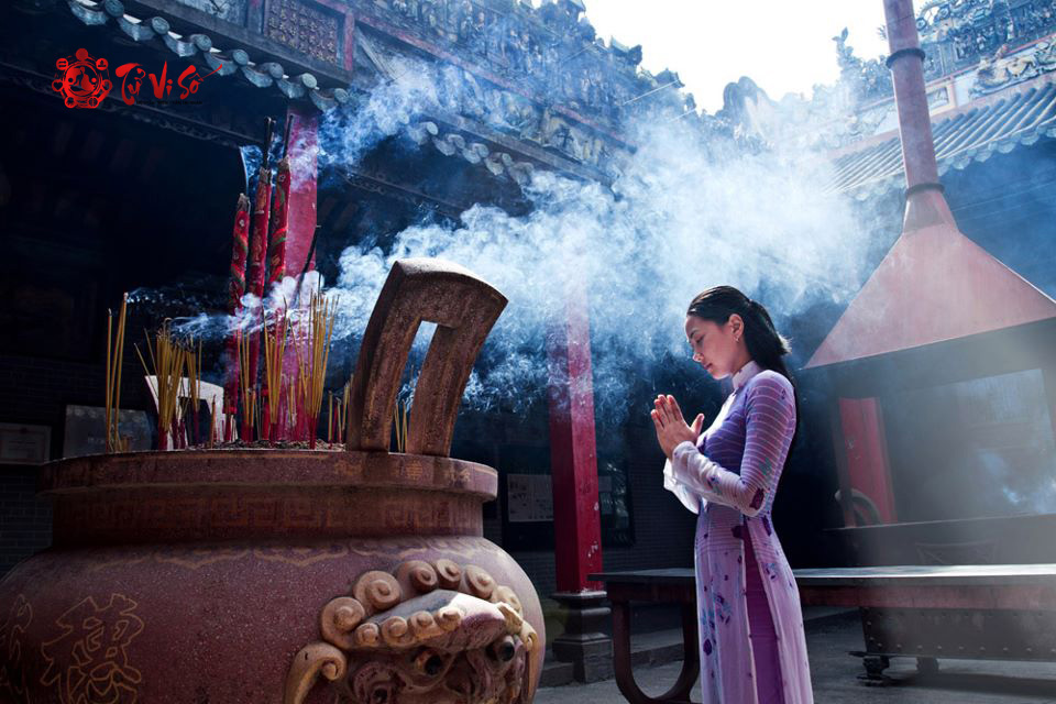 Văn khấn cầu con ở chùa Hương